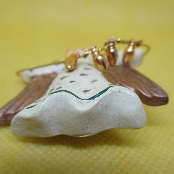 Angel Brooch Resin Angel With Moving String Of Christmas Lights Brooch Angel - Picture 6 of 9